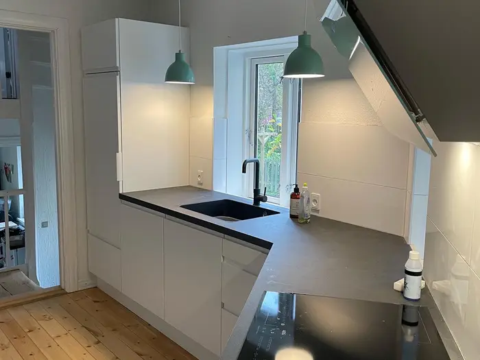 Køkkenrenovering på lidt plads · Odense C — billede 2